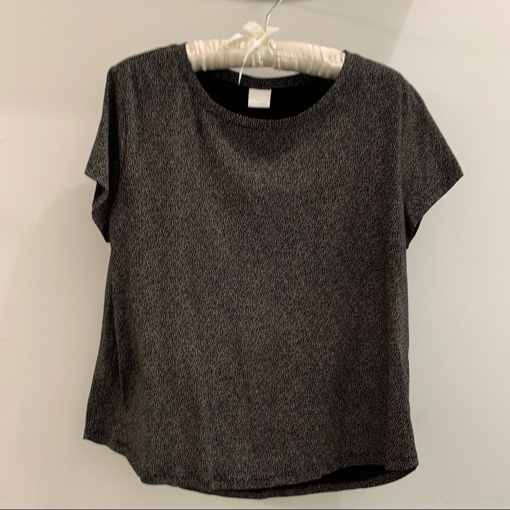 H&M Women’s T-shirt size medium